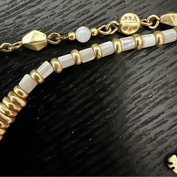 Lucky Brand necklace gold and white beads tassels necklace costume jewelry - Picture 2 of 8